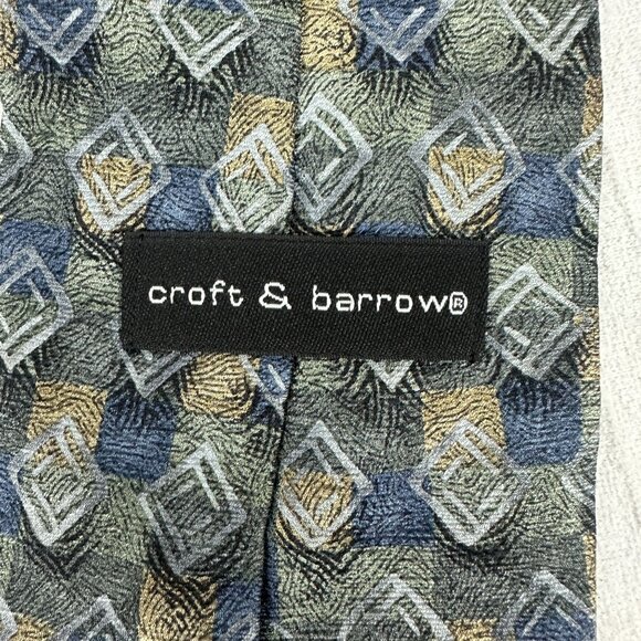 Croft & Barrow Geometric Patterned Mens Neck Tie Blue And Gold Colorway Classic - Picture 3 of 4